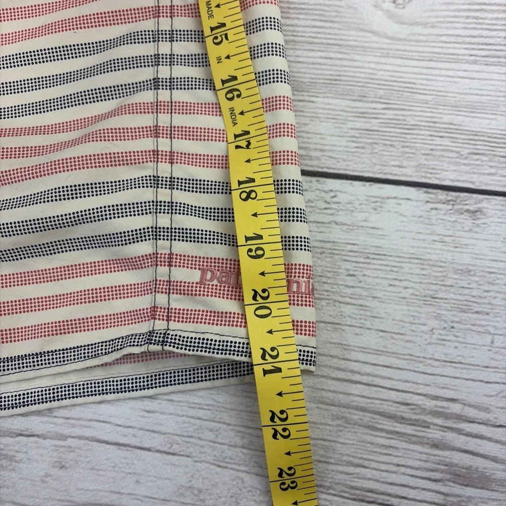 Patagonia Wavefarer Boardshorts Men's Red White Blue Stripe Stretch Drawstring